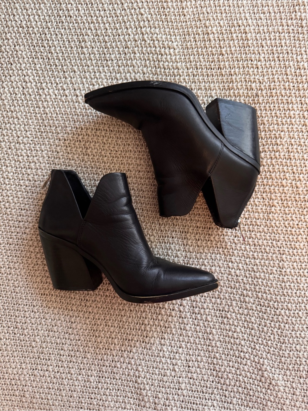 Steve Madden Black Pointed Toe Block Heel Ankle Boots